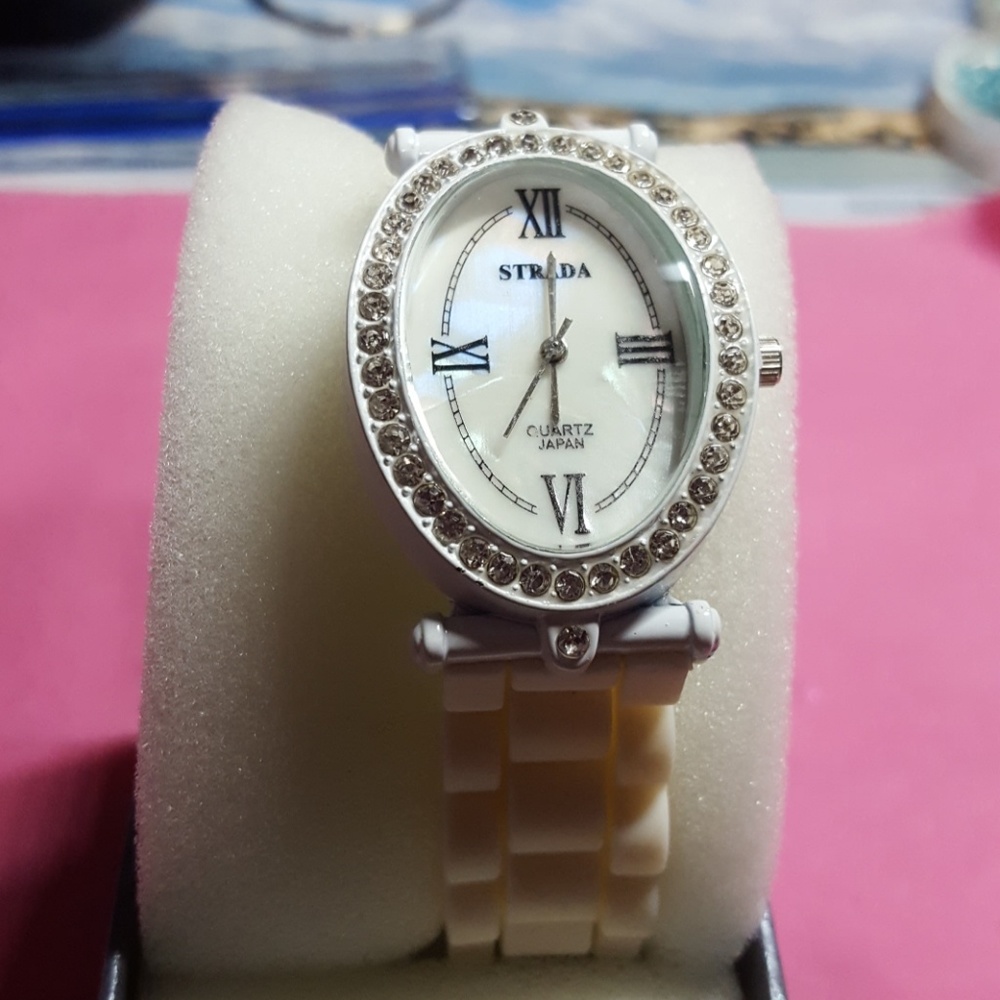 Watch - Picture 2 of 2